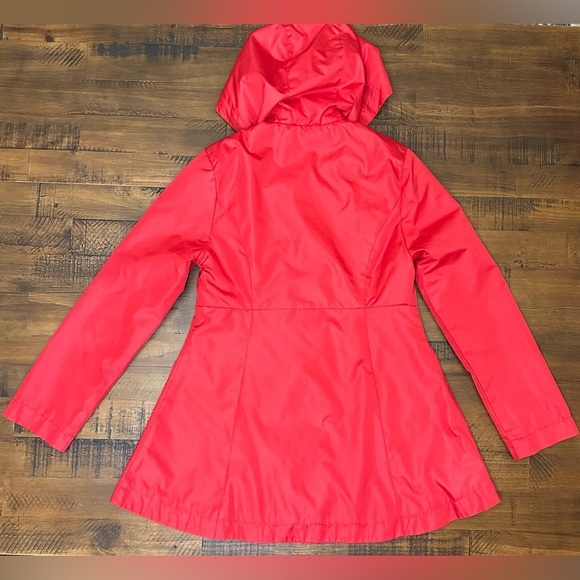 Rothschild Girls Lightweight Red Jacket Ruffle Size 10/12 - Picture 4 of 4